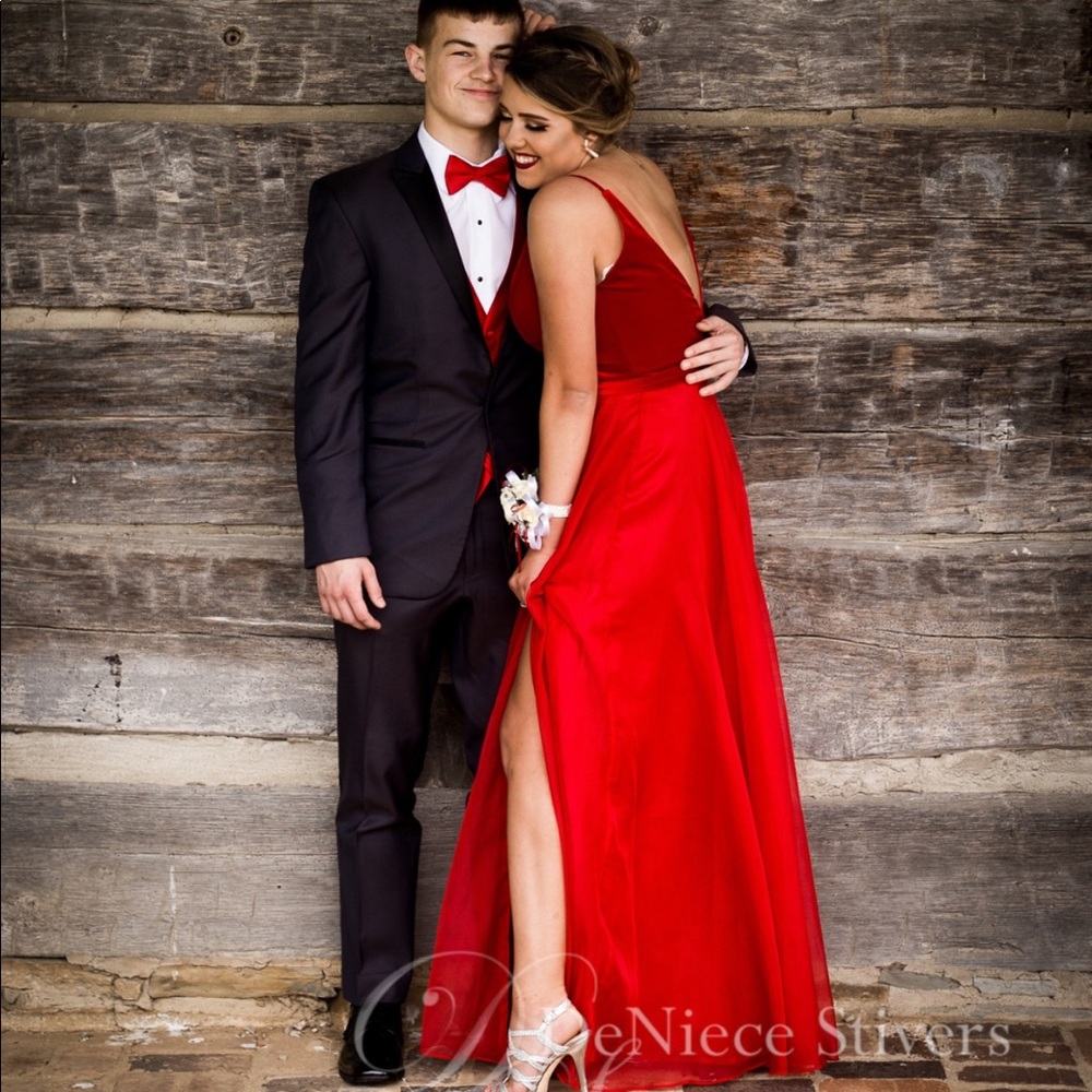 Red prom dress